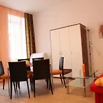 Raisa Apartments Randhartingergasse 12