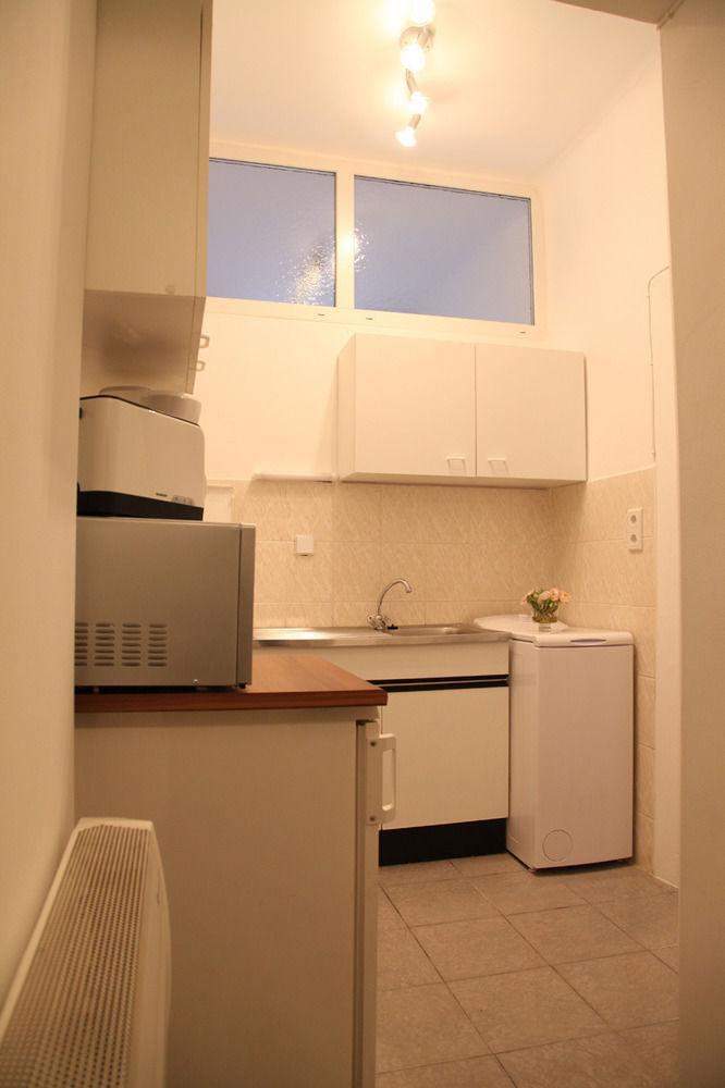 Raisa Randhartingergasse 12 Hotel *