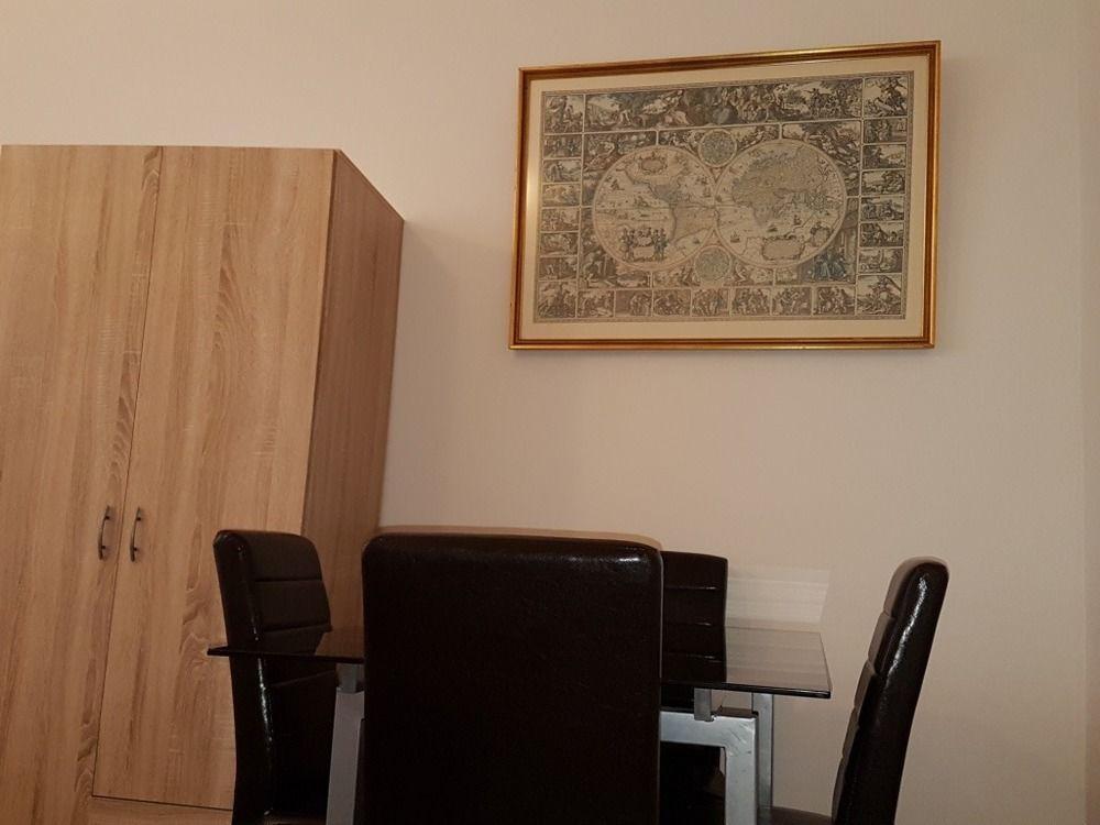 Raisa Randhartingergasse 12 * Vienna